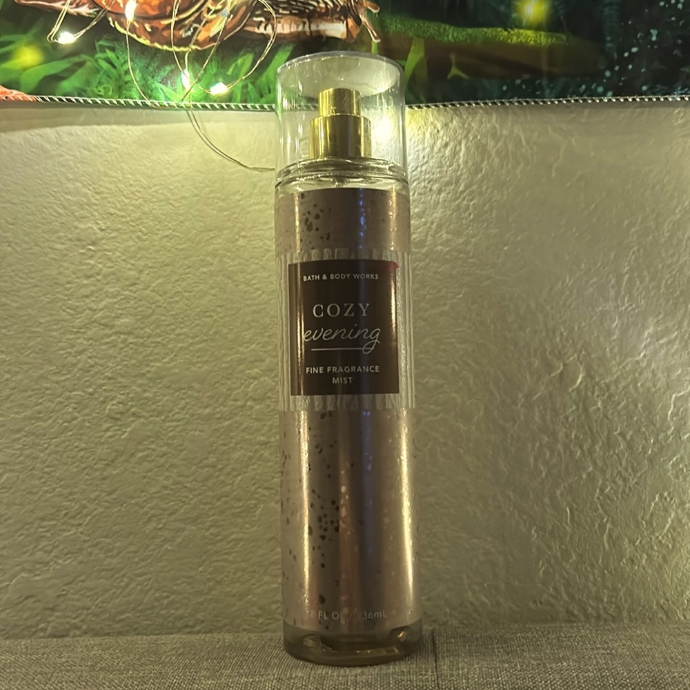 Bath and Body Works perfume!!